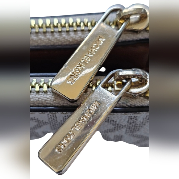 Michael Kors Brown Double Zip Clutch Wristlet with Gold-Tone Hardware, Like New - Picture 5 of 9